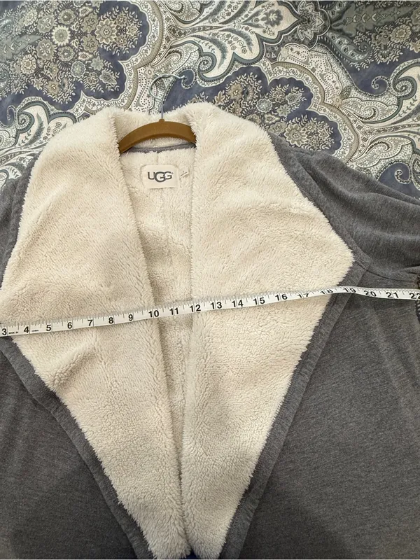 Ugg Faux Shearling Shawl Cardigan Size Small - Image 8