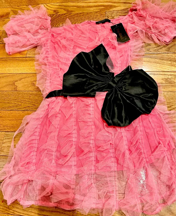Michella vintage 1990s Barbiecore off the shoulder tulle pink/black bow dress M - Image 16