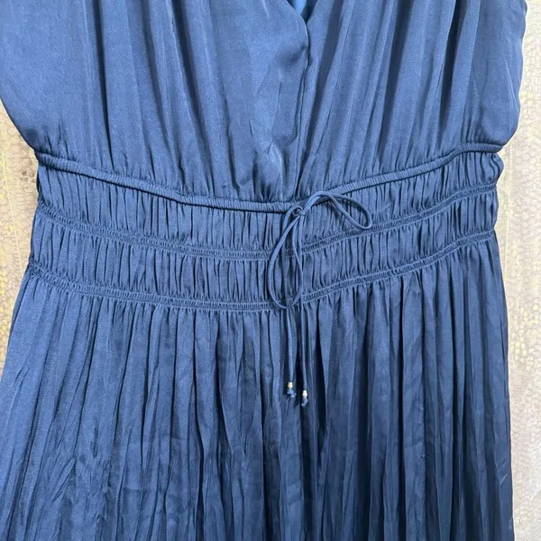 White House Black Market Navy Blue Sleeveless Pleated Midi Dress XL - Image 4