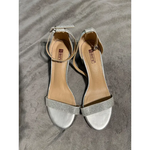IDIFU Women's IN3 Amy Block Heel Dress Sandals Open‎ Toe Size 9 Silver Glitter - Image 4