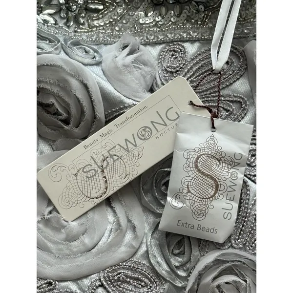 Sue Wong Nocturne NWT Embellish Beaded Rosette Dress 6‎ Platinum Silver Metallic - Image 6