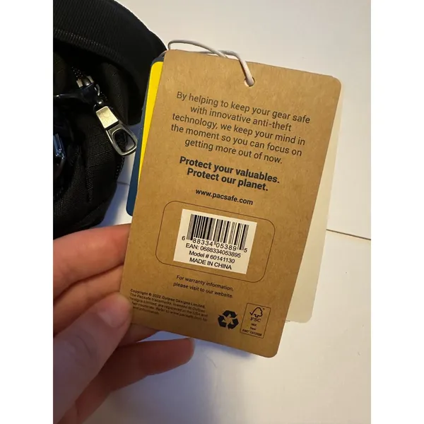 New Pacsafe V Anti-Theft Hip Pack 60141 NEW Tags RFID Travel Size Black - Image 2