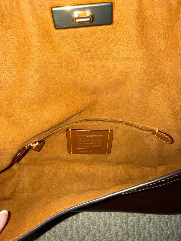 Coach purse - Image 2
