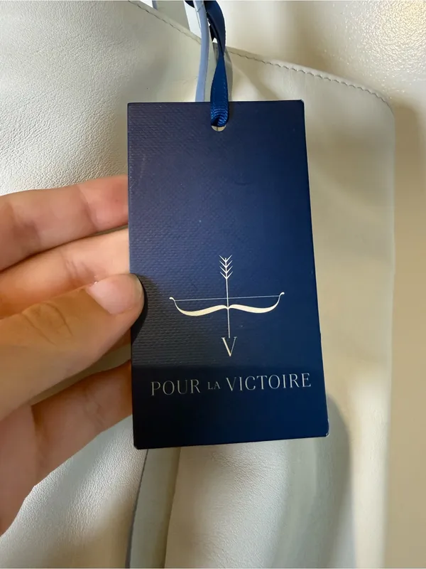 Pour La Victoire Cream Leather Tote with Top Handles - Image 4