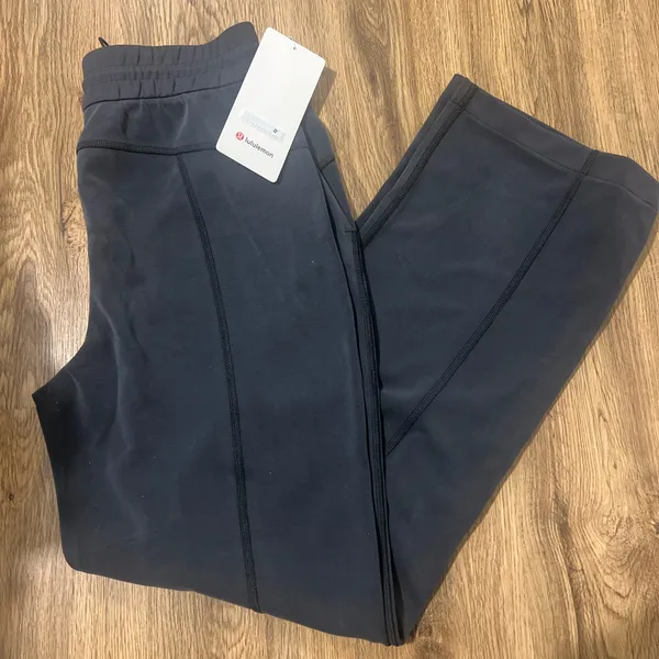 Lululemon Softstreme High-Rise Pant straight leg crop 24” - Image 3