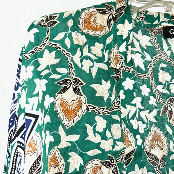 Green Floral Kimono with Paisley Accents - Image 2