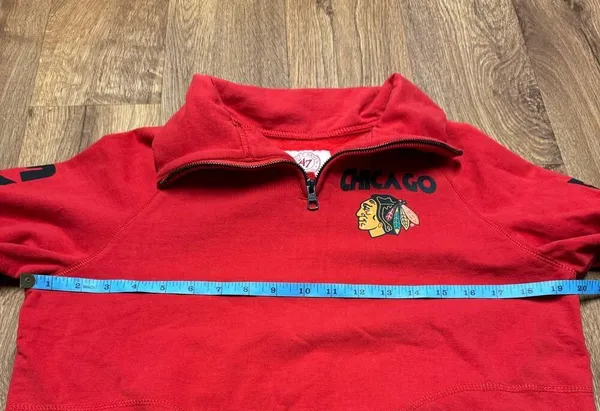 47 Brand Chicago Blackhawks Red Pullover Quarter Zip Sweatshirt Womens Size Small - Image 8