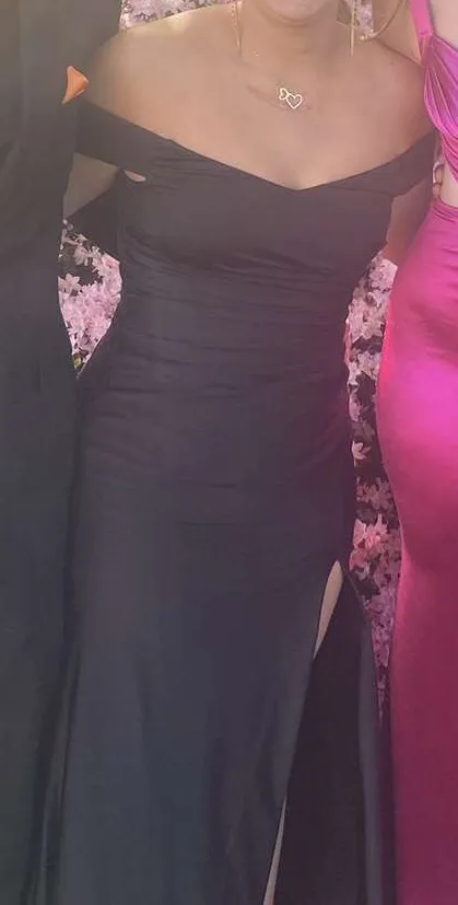 Black Off The Shoulder Prom Dress - Image 2