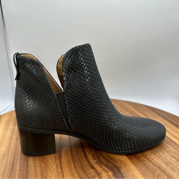 Franco Sarto Reeve Ankle Bootie Black Leather Snakeskin‎ Pull On Boho Women's 5M - Image 5