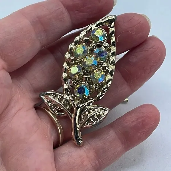 Vintage MCM leaf AB crystals large brooch. Gold - Image 6