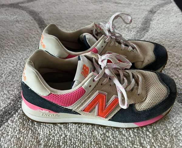 New Balance 574 Colorblock - Image 2
