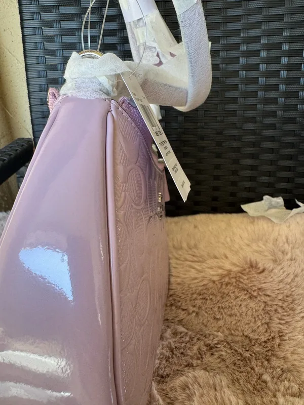 Coach CDA98 Patent Debossed Signature Teri Shoulder Bag Crossbody Light Violet - Image 7