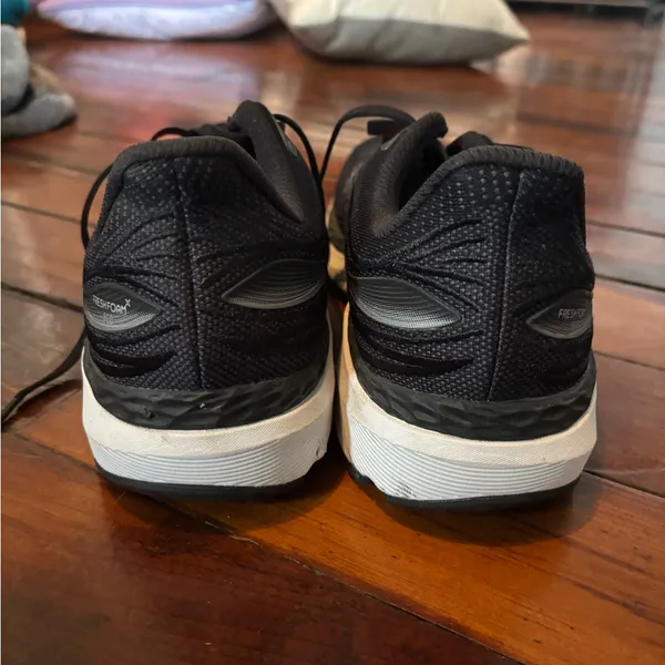 New Balance Shoes - Image 3