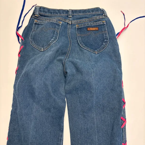 Wrangler Lace Up Jeans Womens 8 Blue Pink Ribbon High Rise Straight Leg USA 0372 - Image 2