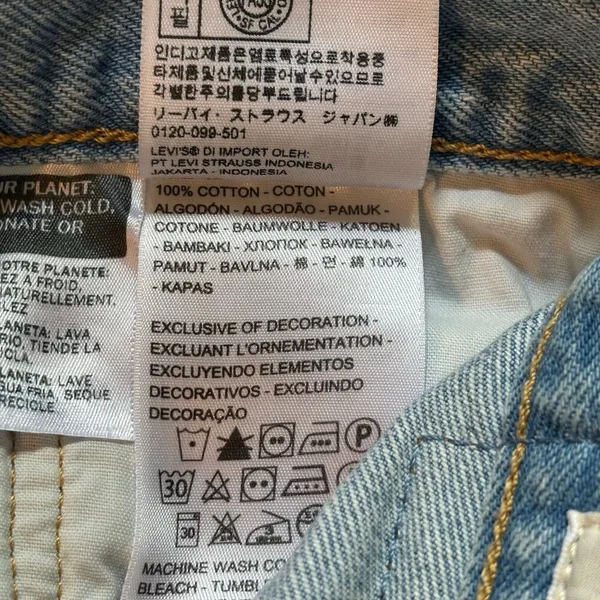 Levi's 501 Premium Light Wash Denim Cut-Off Shorts - size 26 - Image 5