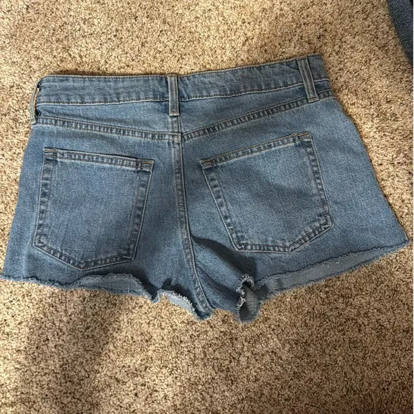 No Boundaries jean shorts  - Image 3