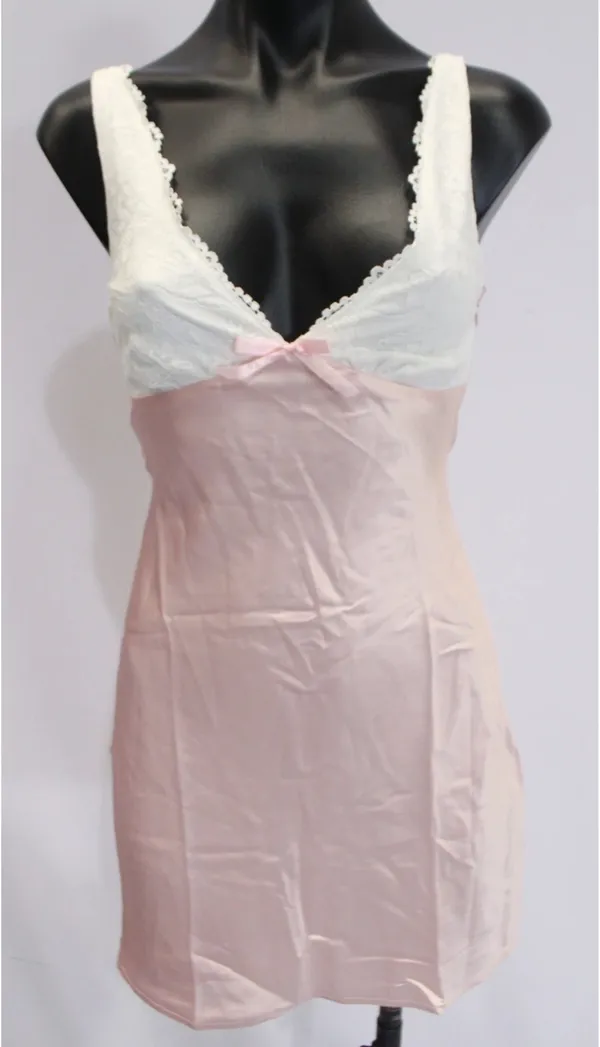 Beginning boutique mini dress pink lace satin 🩷 - Image 5