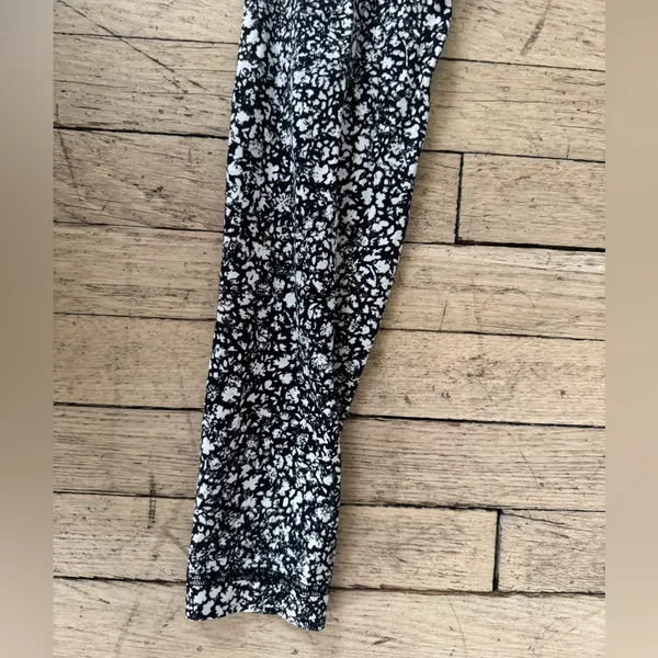 Lululemon floral leggings - Image 2