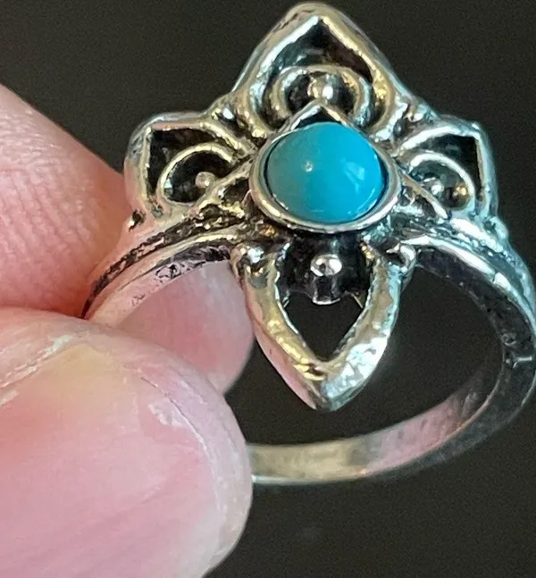 Turquoise stone boho ring size 4.5 - Image 8