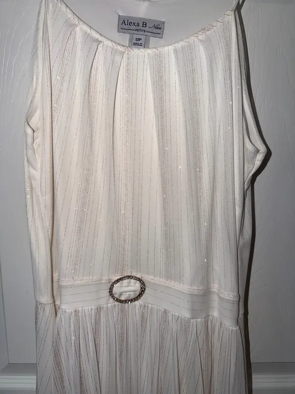 White Dress Size 10 - Image 4