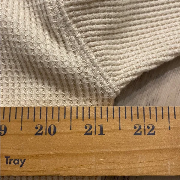 Abercrombie & Fitch A&F Relaxed Waffle Knit L/S Turtleneck Cream Top Cream SMALL - Image 6