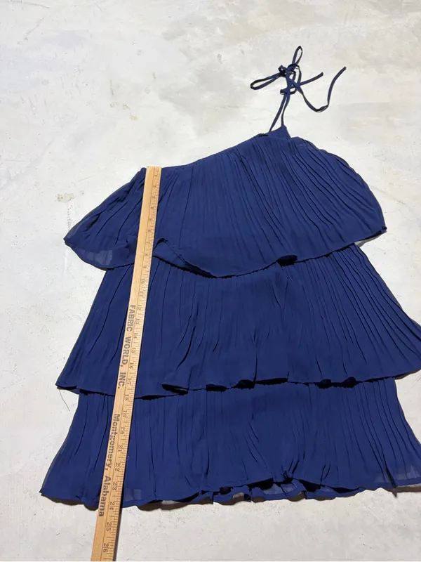 Lulus NWT blowing kisses Navy One-Shoulder Tiered Mini Dress MSRP$59 small - Image 3