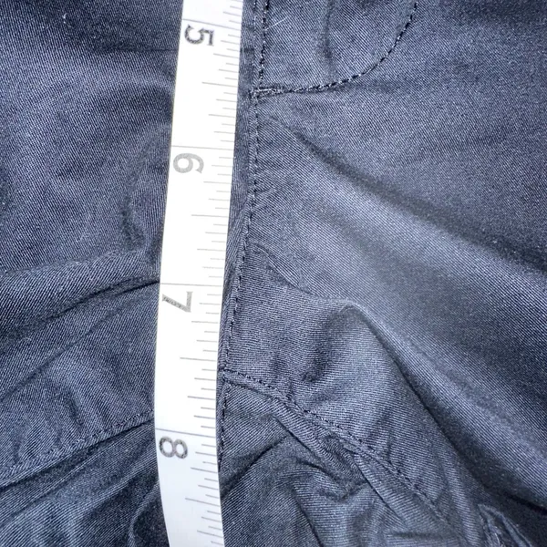 Nike Women's Size 8 Black Rolled Hem Flap Pocket Chino Cotton Athletic Shorts - Image 9