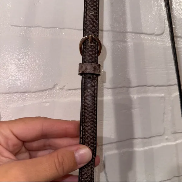 Coach Minetta Snakeskin-Patterned Black and Cream Crossbody Bag - Image 10