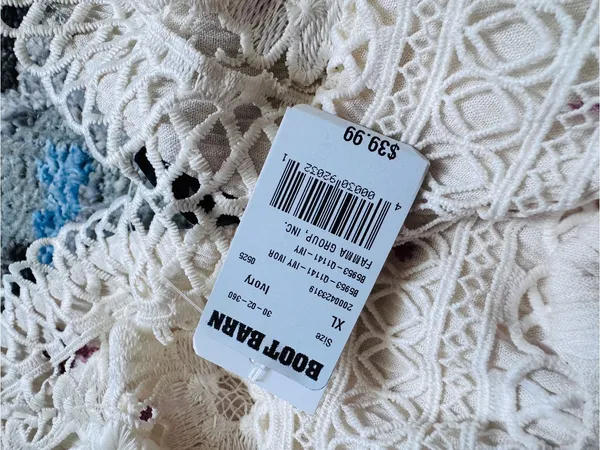 A.T.A.P Women’s Ivory Crochet Floral Embroidered Tank Top XL NWT Western Boho - Image 6