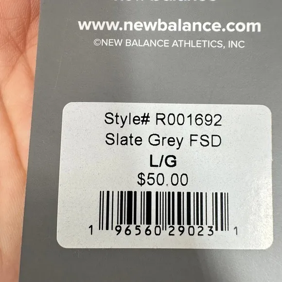 New Balance Women's Heather Gray Quarter Zip Long Sleeve Running Top‎ NWT - Image 7