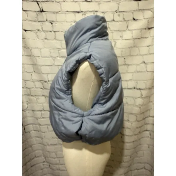 NWT New Look Puffer Crop Vest Light Blue pockets Size Medium - Image 3