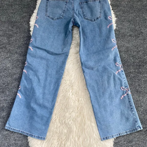 Gogo Jeans Denim Blue Wide Leg Jeans Mid Rise Pink Bow Embroidered Coquette Boho - Image 7