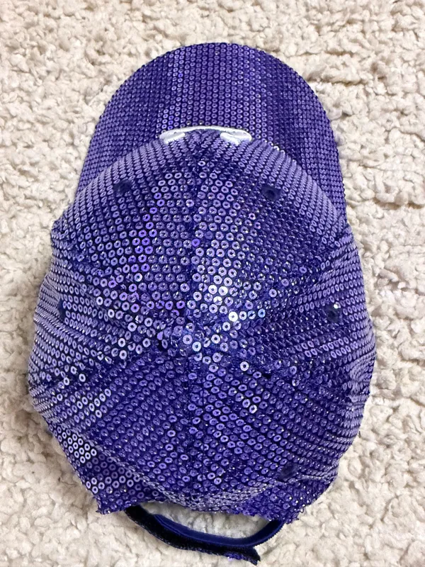 New Era 9FORTY Women’s Indianapolis Colts Blue Sequin Adjustable Baseball Hat - Image 4