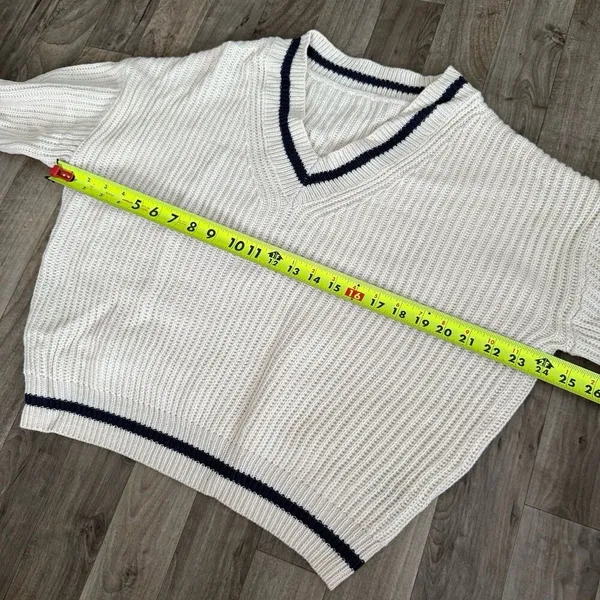 Princess Polly Varsity v neck contrast piping sweater - Image 2