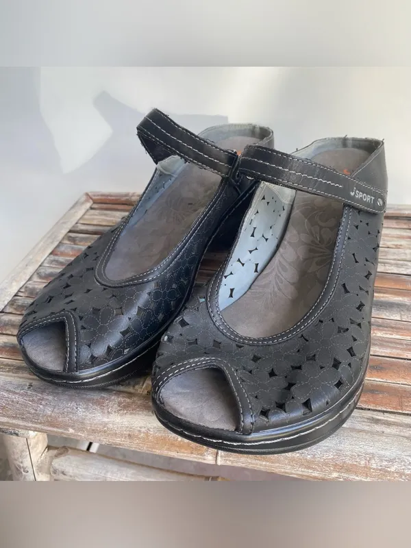 Jambu J Sport black Mary Jane mules laser cut floral pattern comfort memory foam 9.5 - Image 4