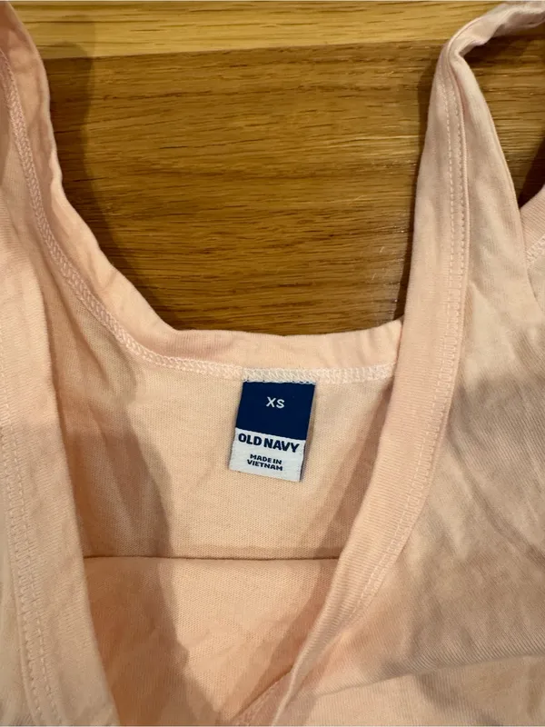 Old navy vintage cropped tank top in pink - Image 3