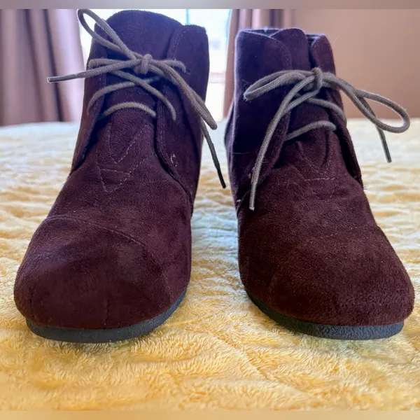 Forever Brown Patricia Lace Up Low Wedge Ankle Booties Shoes - Image 6