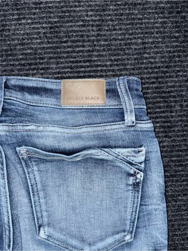 Buckle Black Fit 53 Tailored Bootcut Stretch Jean 26x32 Light Wash BBW2041R EUC - Image 5