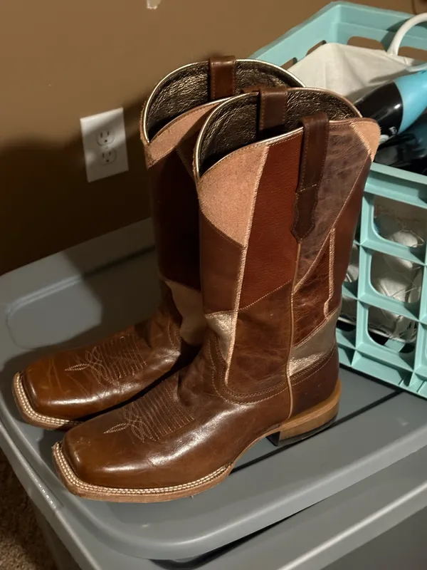 Women’s Ariat Boots - Image 2