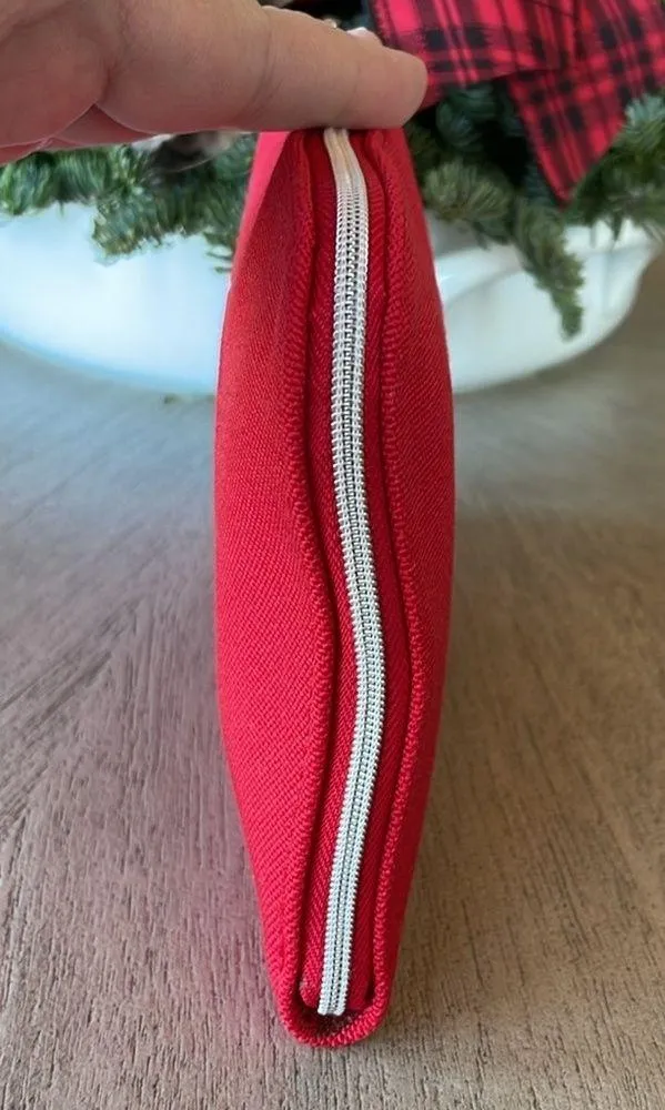Dior Beauty Pouch - Image 4
