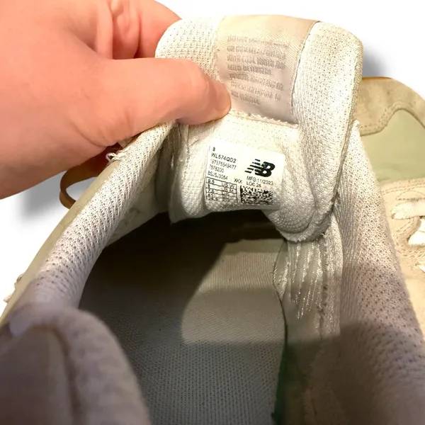 New Balance 574 Calm Green Sneakers Women's 9.5 Men's 8 Suede Athletic Shoes‎ - Image 14