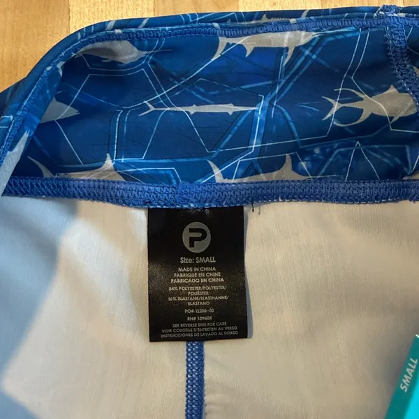 NWT Pelagic UPF 50 Mid-Rise Fiji Legging Hex Americamo, Small - Image 11