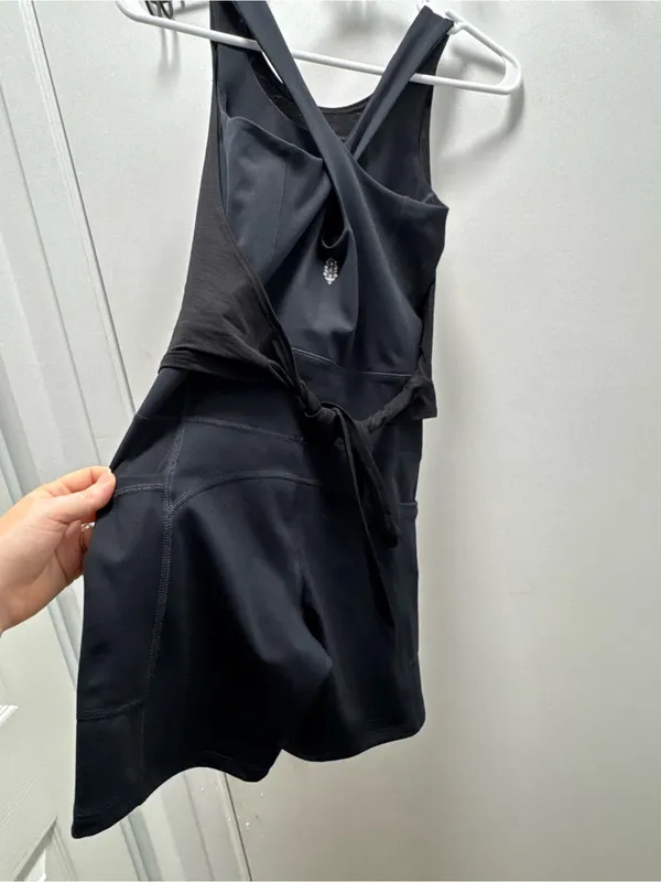 Free People Black Racerback Runner Runsie Athletic Onesie Romper XS NWOT - Image 13