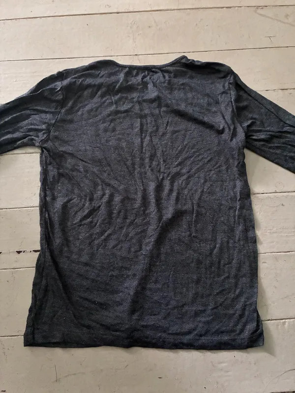 Weatherproof 32 Degree Heat Charcoal Gray Heathered Long-Sleeve Crewneck Shirt - Image 4