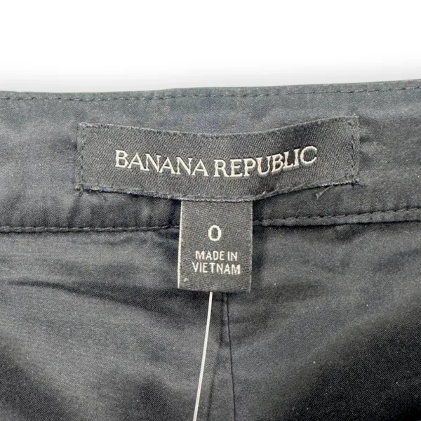 Banana Republic | NWT | 0 | Black Faux Leather Perforated Lined Chino Shorts - Image 4
