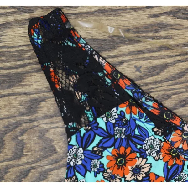 NWT Belle Du Jour Printed Lace Hem Tank Top Blouse With Scarf Blue / Multi M - Image 10