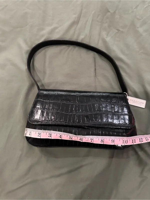 Reaction Kenneth Cole Black Croc-Embossed Shoulder Bag - Image 4