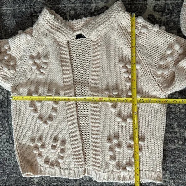 Simplee Women’s Size M Ivory Cream Berry Pattern Sweater Knit Open Cardigan - Image 9