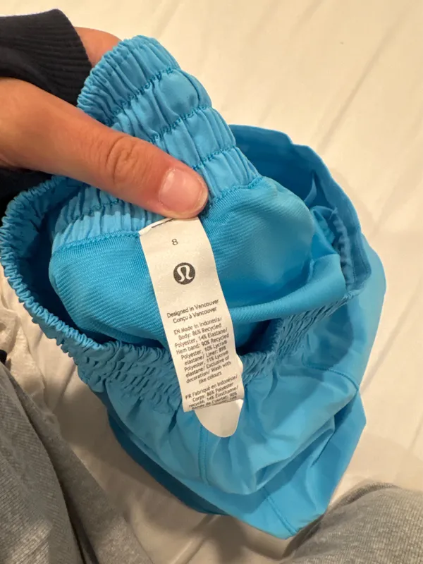 Lululemon Shorts Hotty Hot 4" High-Rise - Image 3