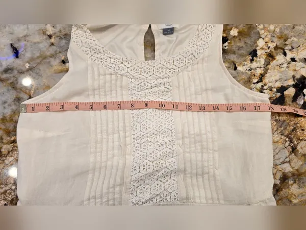 Old Navy Embroidered Swing Dress pintuck Pleats Lace Cream M - Image 5
